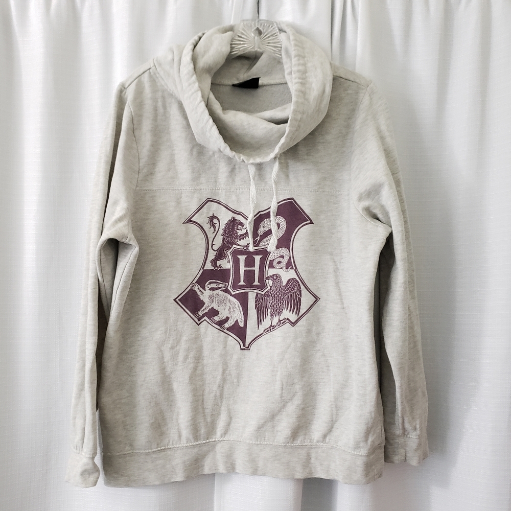 maroon hogwarts sweater s/m main image 1